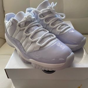 Women's Air Jordan 11 Retro Low Pure Violet